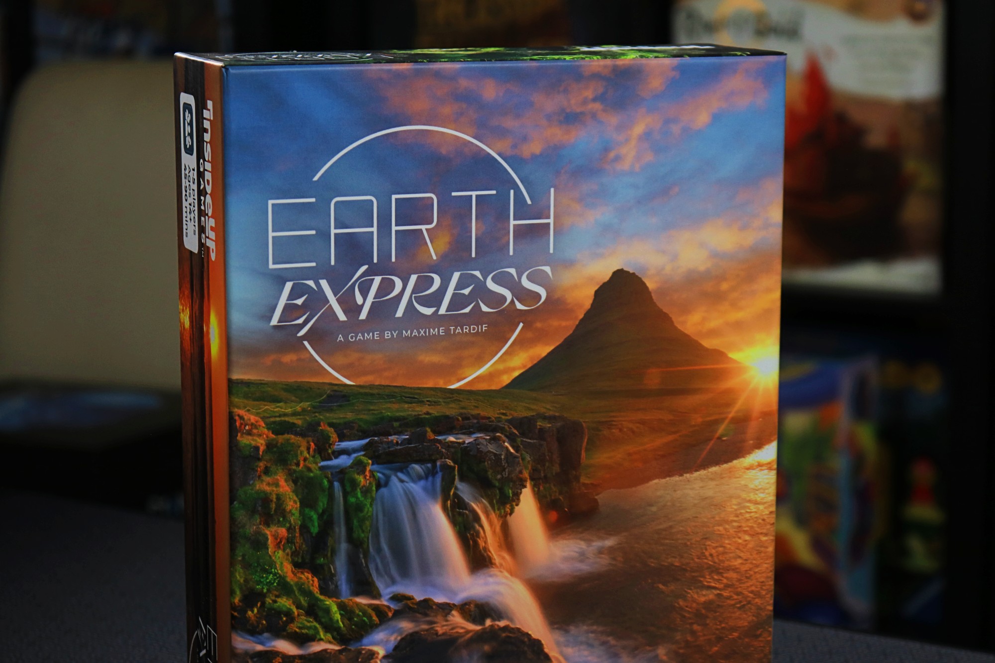 Earth Express preview