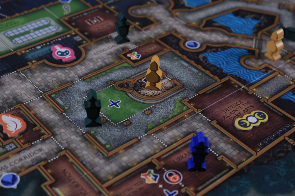 Defenders of Hogwarts - Hogwarts board